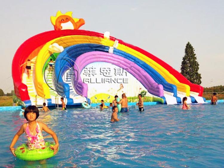 移動水上樂園場地設計規(guī)劃8000平方米