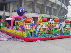娛樂(lè)充氣競(jìng)技城14*7*6.1/15*8*6.1/16*9*6.1