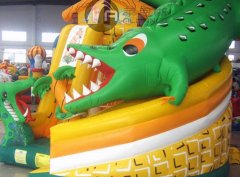 鱷魚充氣滑梯6*6*5.3