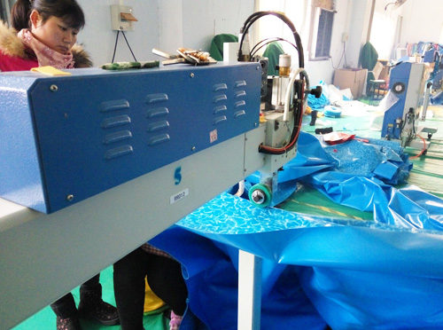 萊恩斯充氣游樂設(shè)備企業(yè)實景9