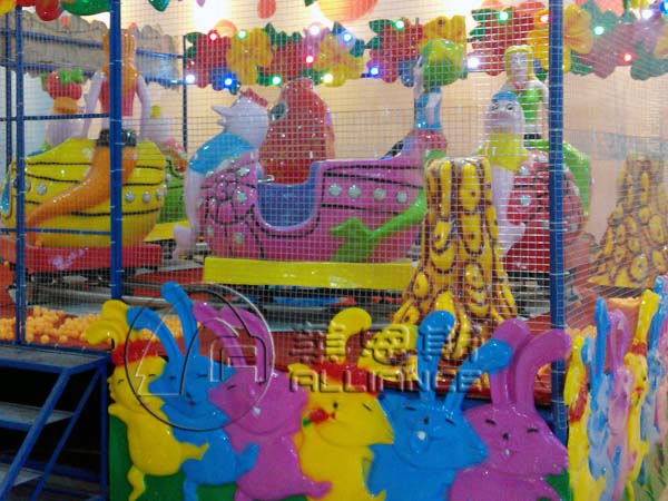 歡樂(lè)噴球車(chē)